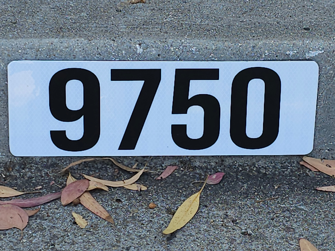 Reflective Curb Address Sign. Easy Peel & Stick installation.